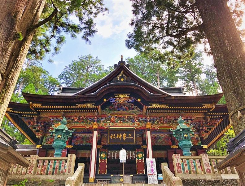 Đền Mitsumine - 三峯神社